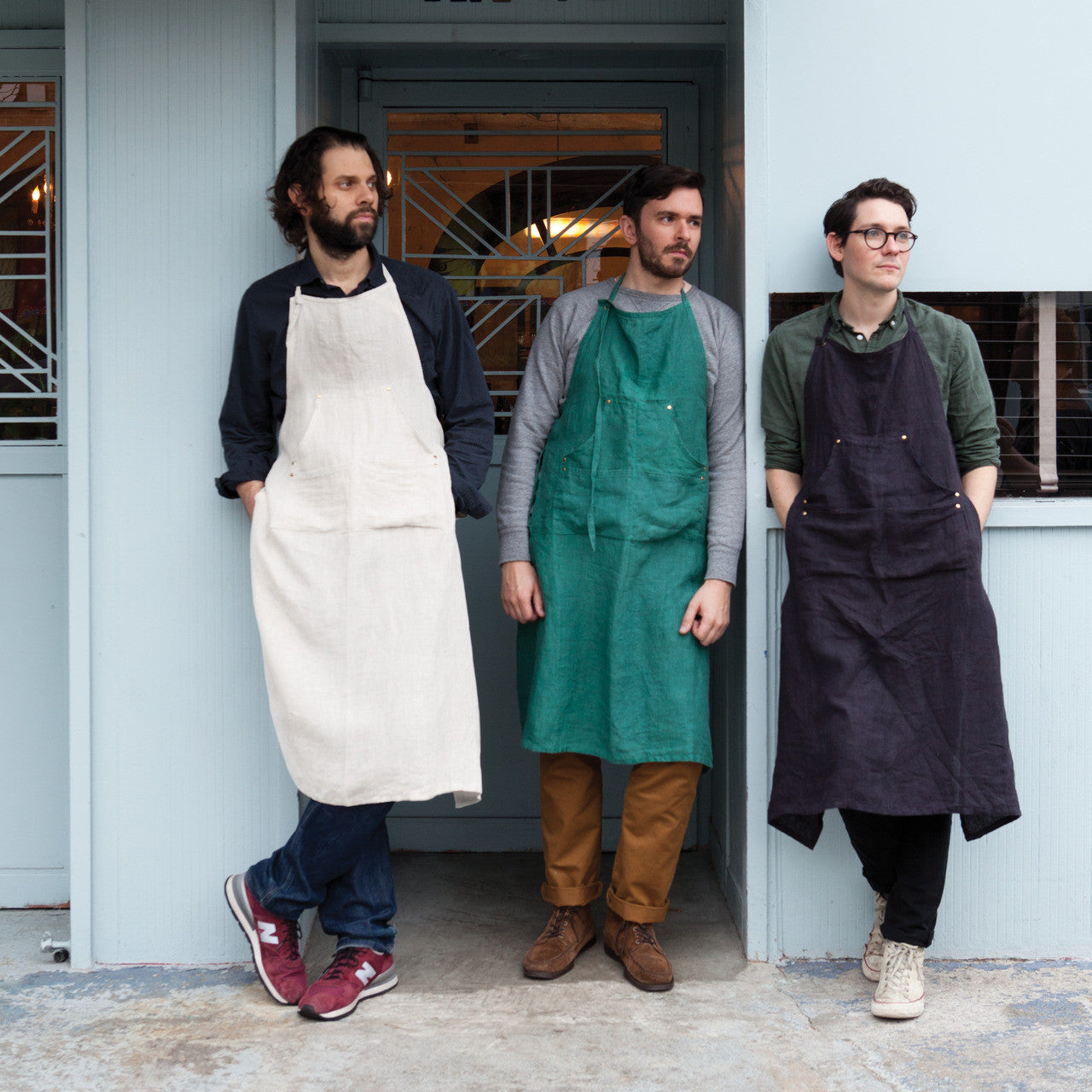 LINEN GRAND APRON, OYSTER WHITE