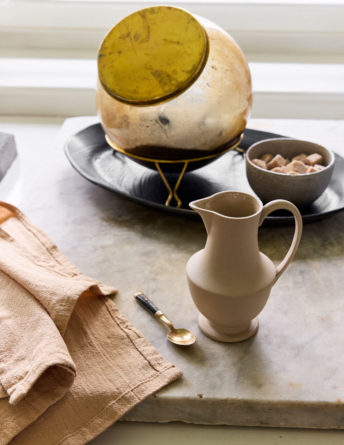 Toulouse Pitcher Small, Oat