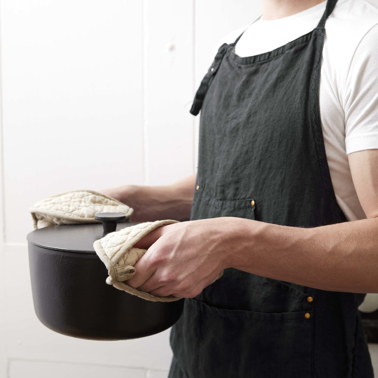 Linen Kitchen Mitt, Dove