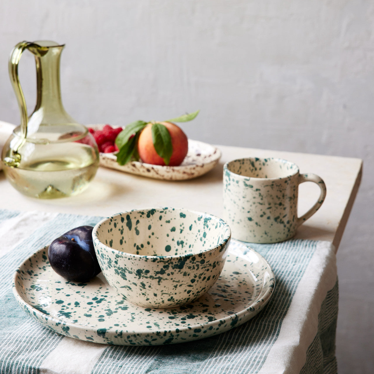 Splatterware Plates Set of 4, Nettle