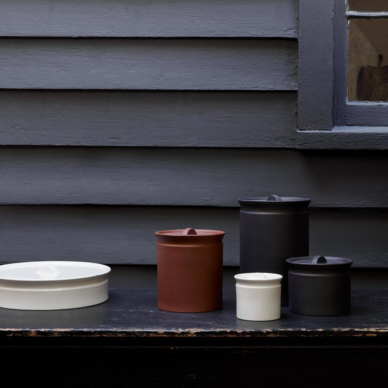MATTE BLACK LARDER CROCK 6