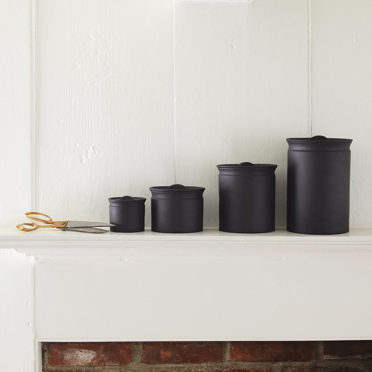 MATTE BLACK LARDER CROCK 5